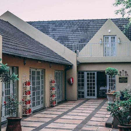 Amoris Guest House-Waterkloof Ridge พริทอเรีย ภายนอก รูปภาพ