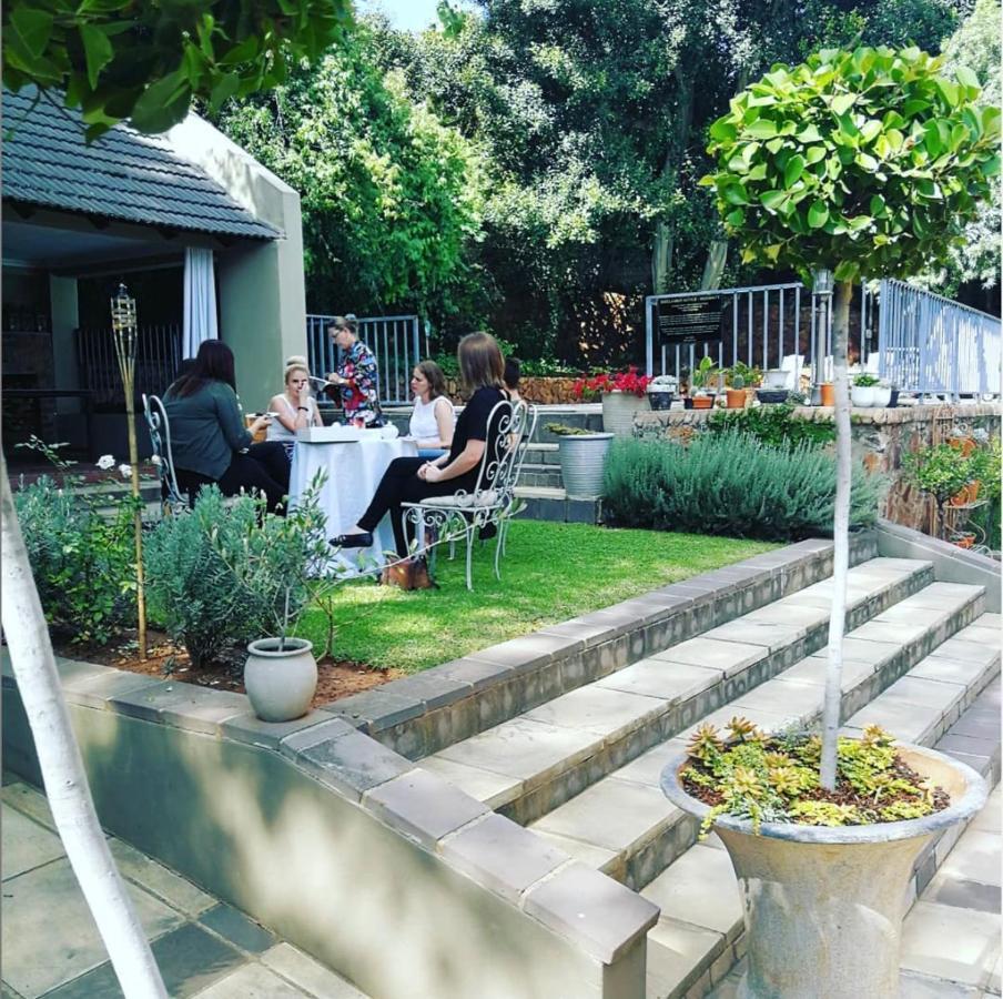 Amoris Guest House-Waterkloof Ridge พริทอเรีย ภายนอก รูปภาพ