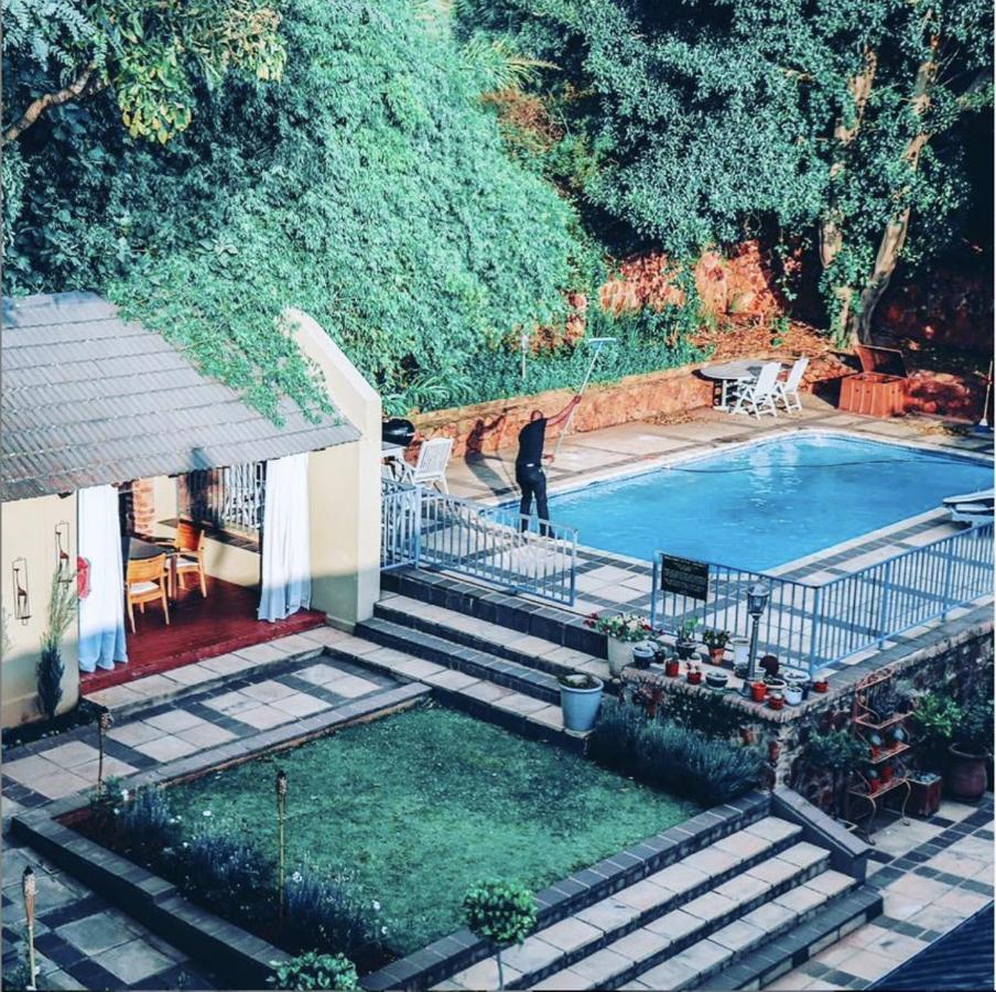 Amoris Guest House-Waterkloof Ridge พริทอเรีย ภายนอก รูปภาพ