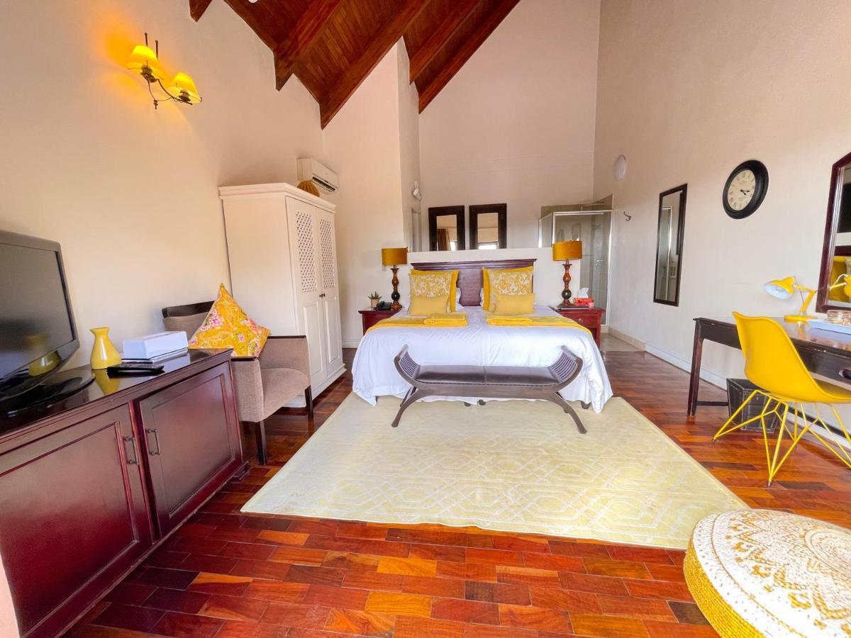 Amoris Guest House-Waterkloof Ridge พริทอเรีย ภายนอก รูปภาพ