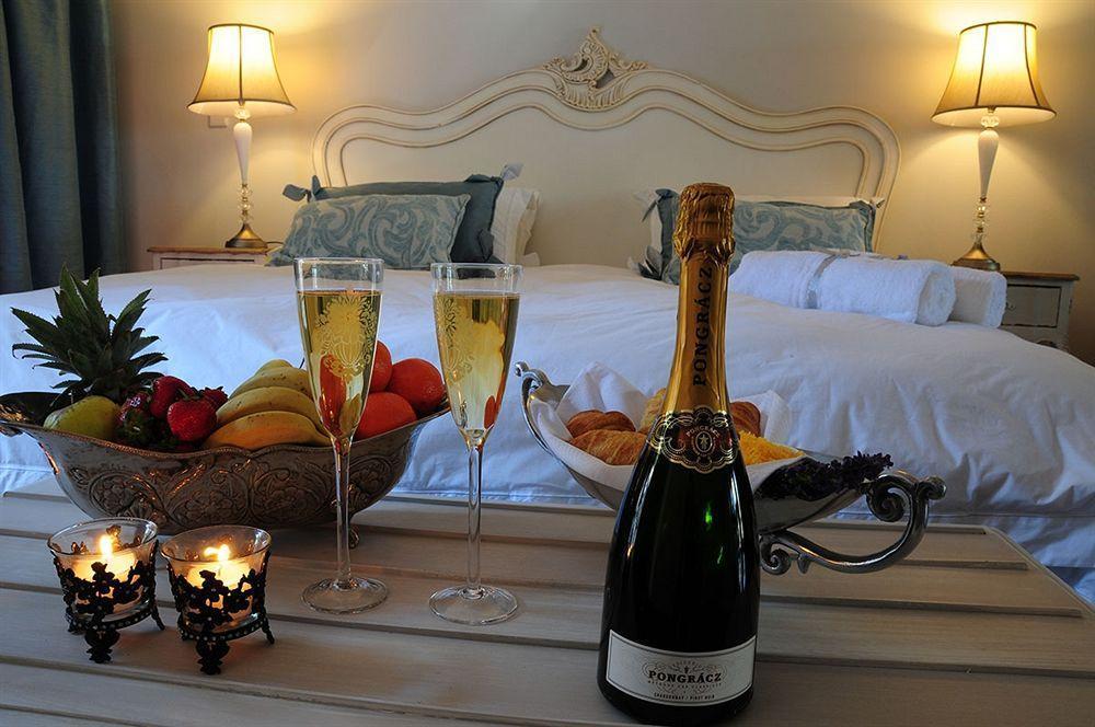 Amoris Guest House-Waterkloof Ridge พริทอเรีย ภายนอก รูปภาพ