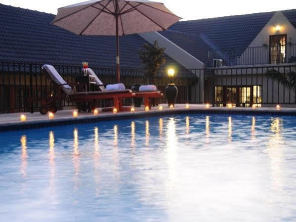 Amoris Guest House-Waterkloof Ridge พริทอเรีย ภายนอก รูปภาพ